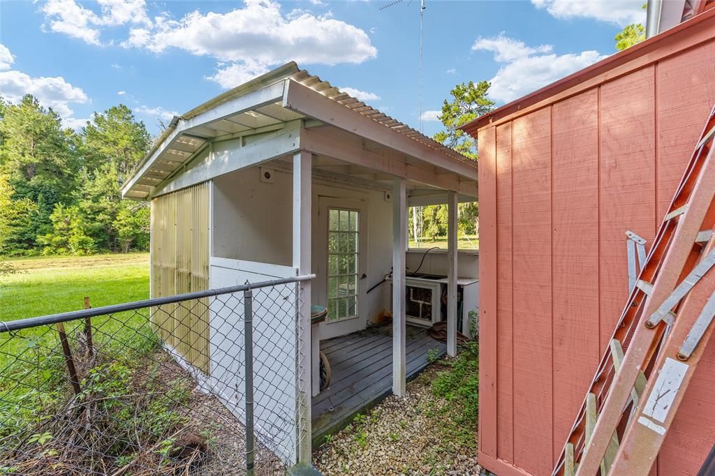 En Venta: $829,000 (3 camas, 2 baños, 2700 Pies cuadrados)