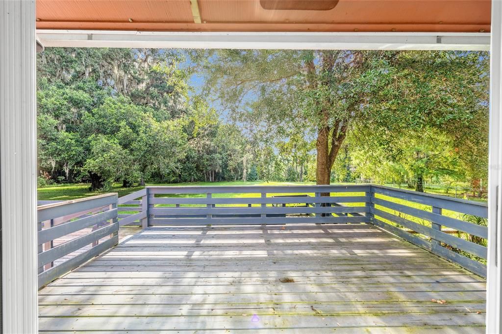 En Venta: $829,000 (3 camas, 2 baños, 2700 Pies cuadrados)