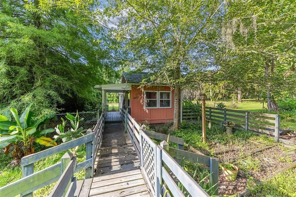 En Venta: $829,000 (3 camas, 2 baños, 2700 Pies cuadrados)