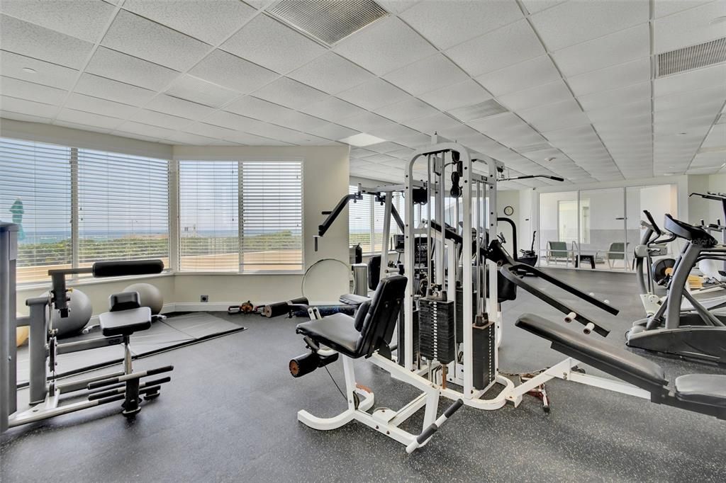 Active With Contract: $549,000 (2 beds, 2 baths, 1561 Square Feet)