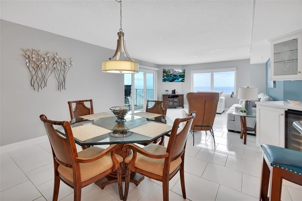 Active With Contract: $549,000 (2 beds, 2 baths, 1561 Square Feet)