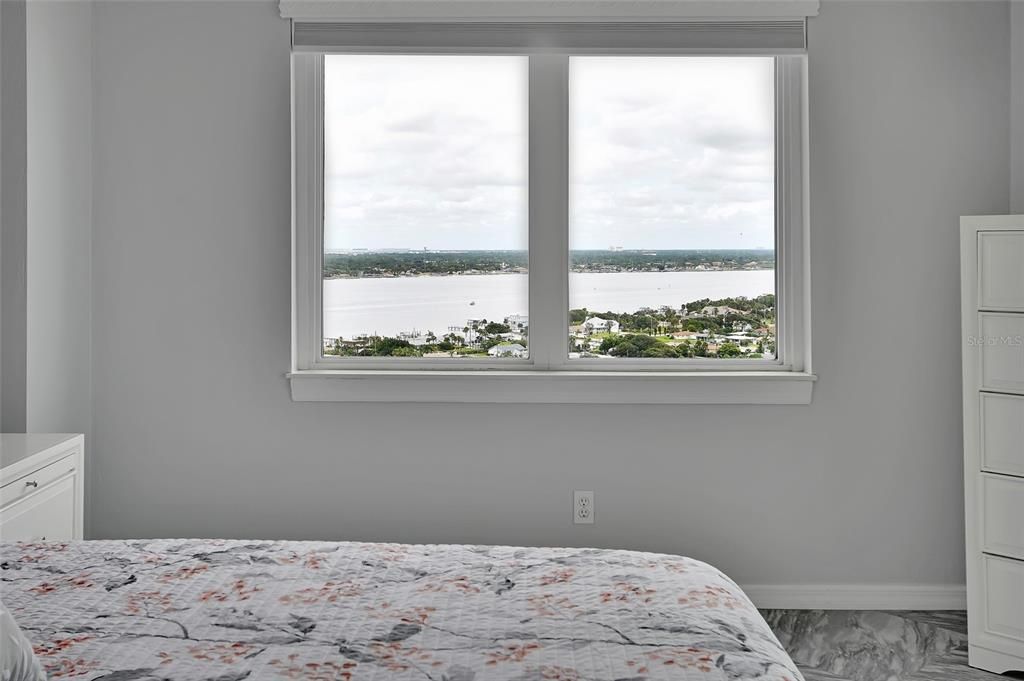 Active With Contract: $549,000 (2 beds, 2 baths, 1561 Square Feet)