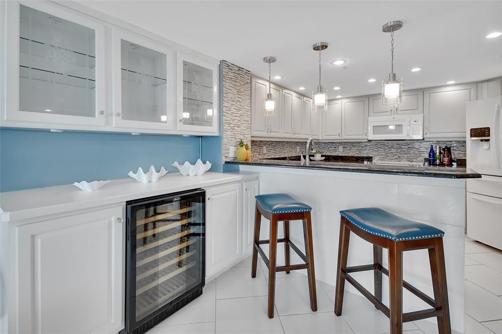 Active With Contract: $549,000 (2 beds, 2 baths, 1561 Square Feet)