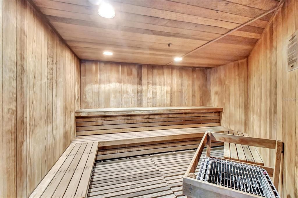 Active With Contract: $549,000 (2 beds, 2 baths, 1561 Square Feet)