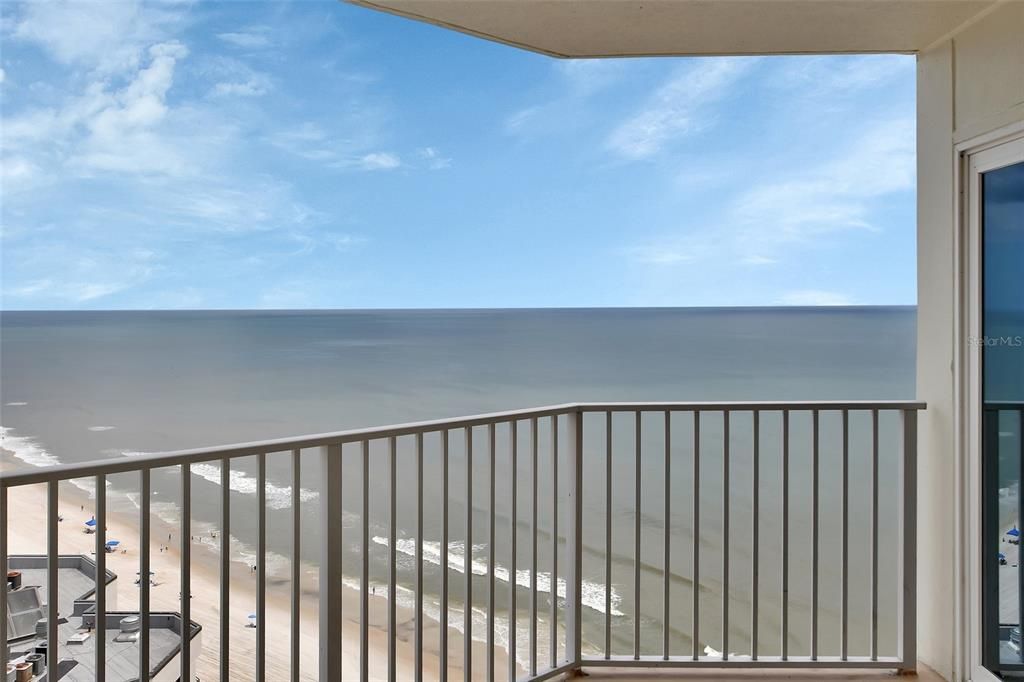 Active With Contract: $549,000 (2 beds, 2 baths, 1561 Square Feet)