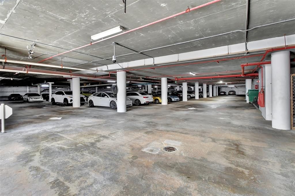 Active With Contract: $549,000 (2 beds, 2 baths, 1561 Square Feet)