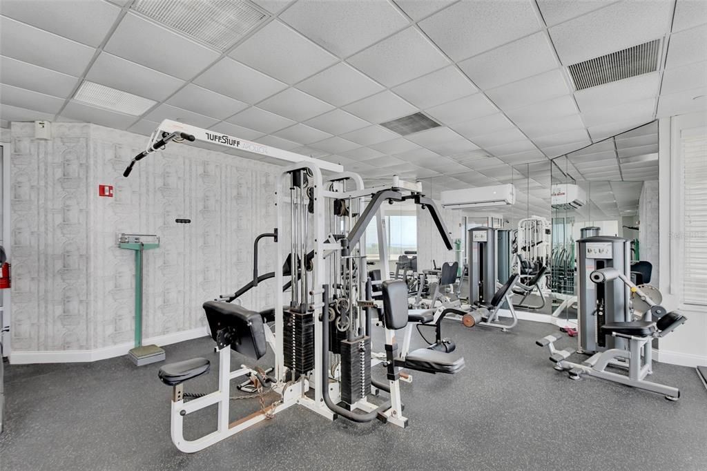 Active With Contract: $549,000 (2 beds, 2 baths, 1561 Square Feet)