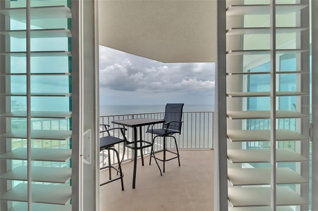 Active With Contract: $549,000 (2 beds, 2 baths, 1561 Square Feet)