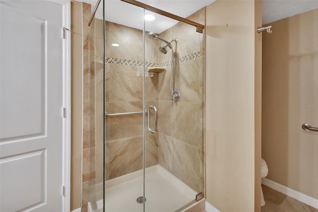 Active With Contract: $549,000 (2 beds, 2 baths, 1561 Square Feet)