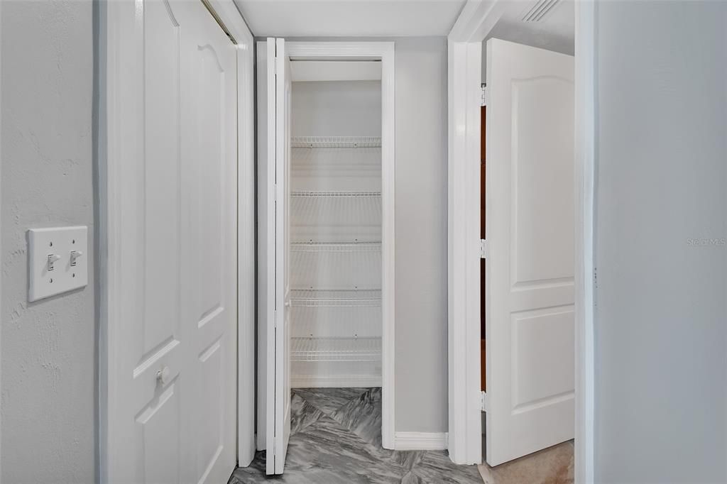 Active With Contract: $549,000 (2 beds, 2 baths, 1561 Square Feet)