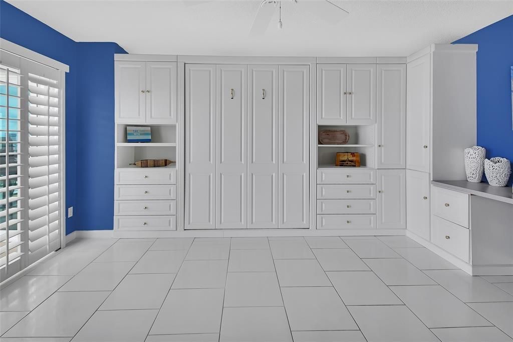 Active With Contract: $549,000 (2 beds, 2 baths, 1561 Square Feet)