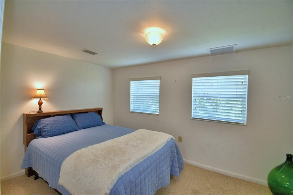 待售: $1,100,000 (6 贝兹, 4 浴室, 2909 平方英尺)