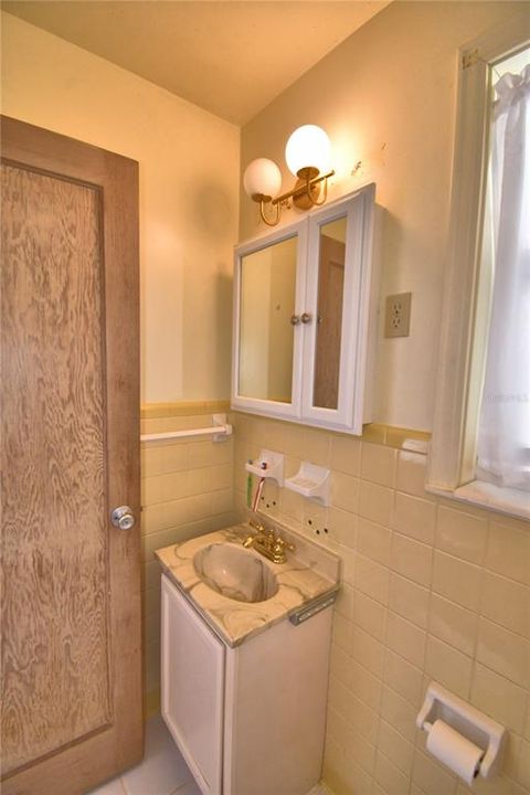 待售: $1,100,000 (6 贝兹, 4 浴室, 2909 平方英尺)