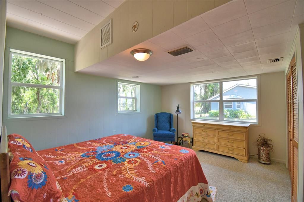 待售: $1,100,000 (6 贝兹, 4 浴室, 2909 平方英尺)