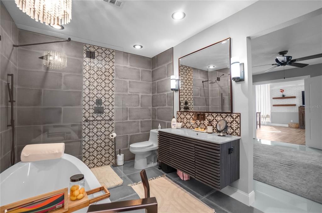 待售: $550,000 (3 贝兹, 2 浴室, 1704 平方英尺)