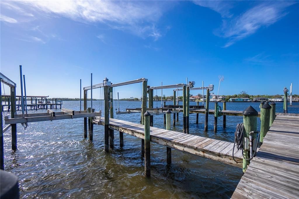 待售: $550,000 (3 贝兹, 2 浴室, 1704 平方英尺)