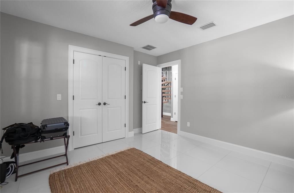 待售: $550,000 (3 贝兹, 2 浴室, 1704 平方英尺)