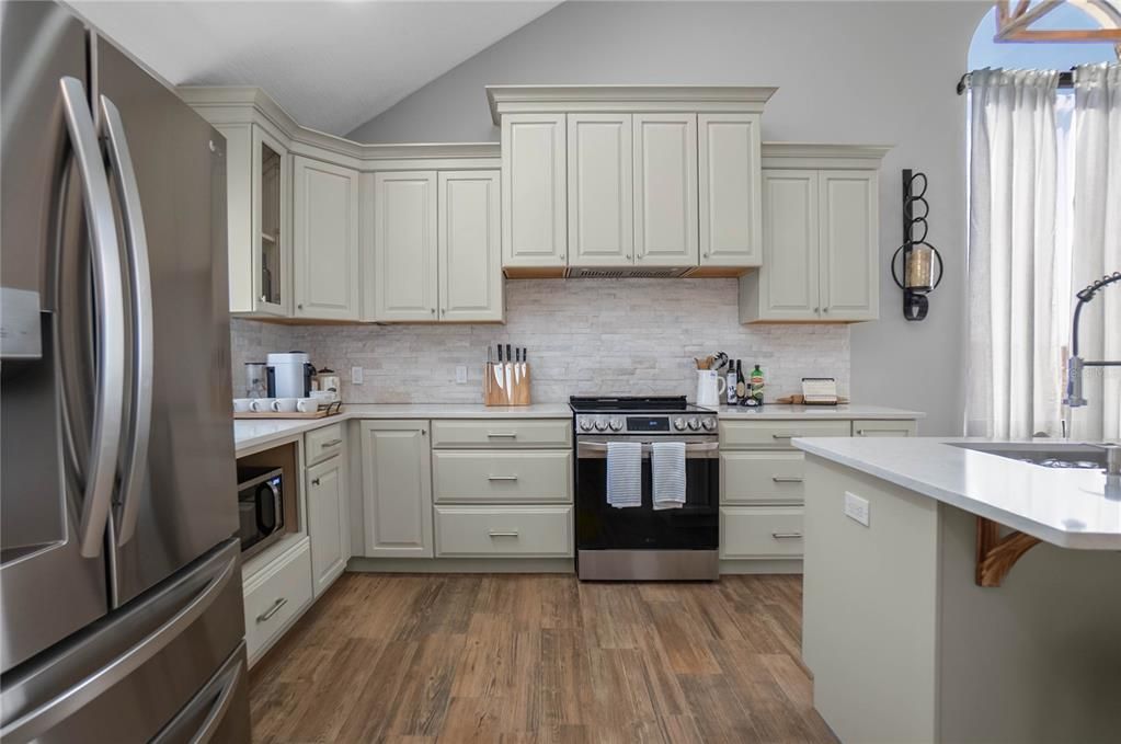 待售: $550,000 (3 贝兹, 2 浴室, 1704 平方英尺)