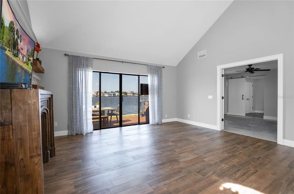 待售: $550,000 (3 贝兹, 2 浴室, 1704 平方英尺)