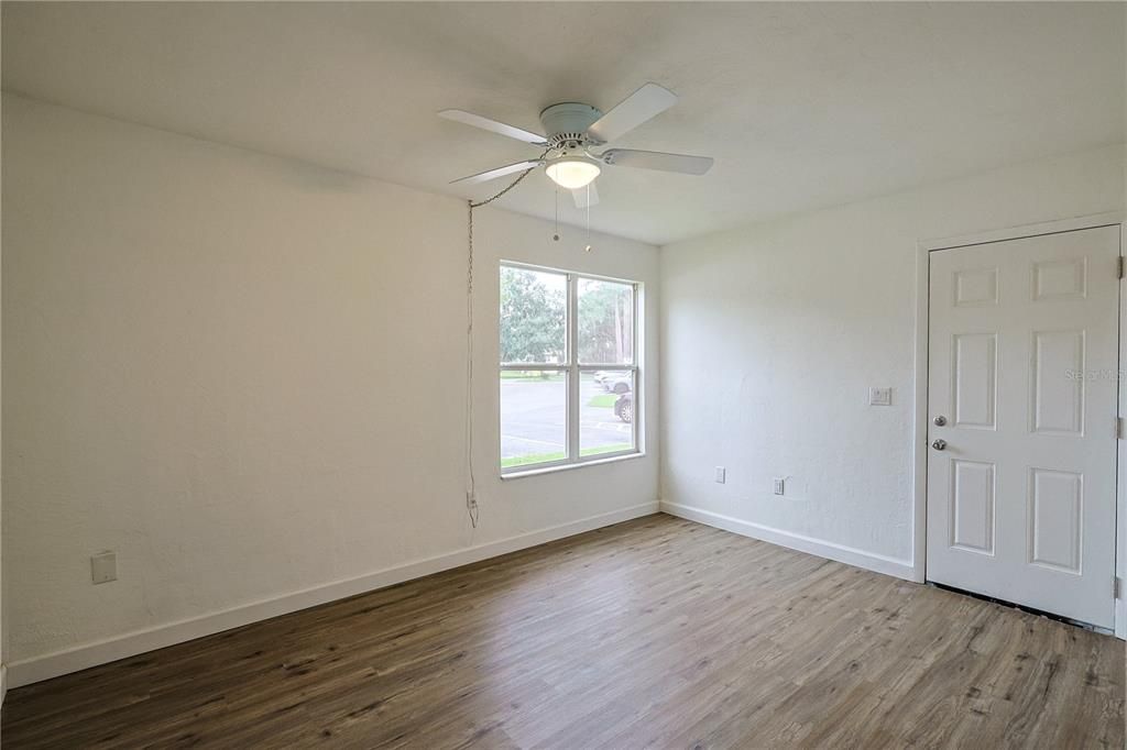 待售: $169,000 (3 贝兹, 2 浴室, 1474 平方英尺)