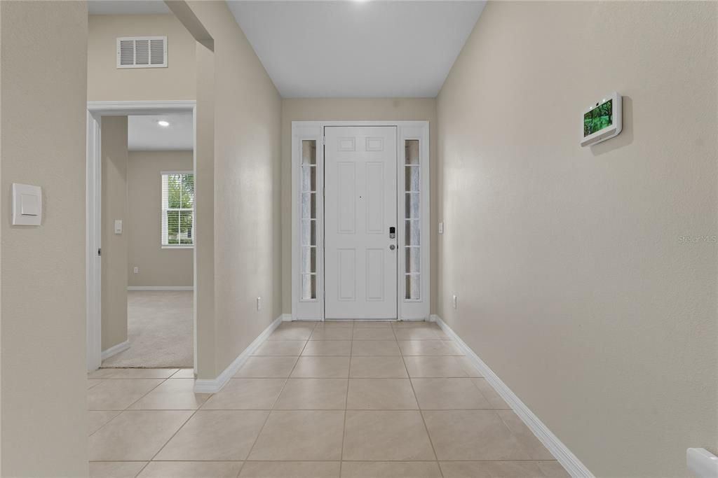 For Rent: $2,700 (4 beds, 3 baths, 2372 Square Feet)