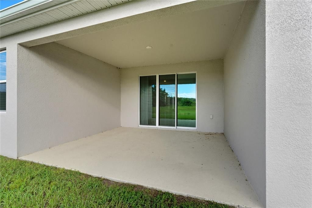 For Rent: $2,700 (4 beds, 3 baths, 2372 Square Feet)