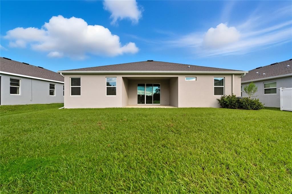 For Rent: $2,700 (4 beds, 3 baths, 2372 Square Feet)