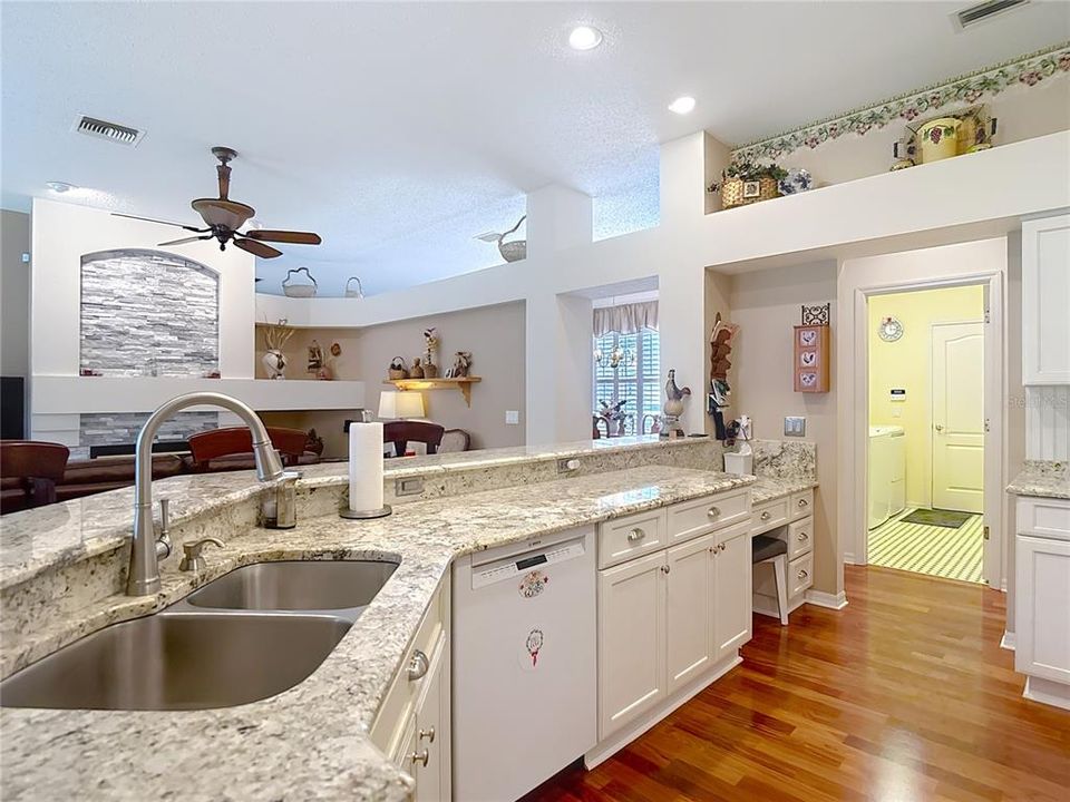 For Sale: $539,976 (4 beds, 3 baths, 2327 Square Feet)