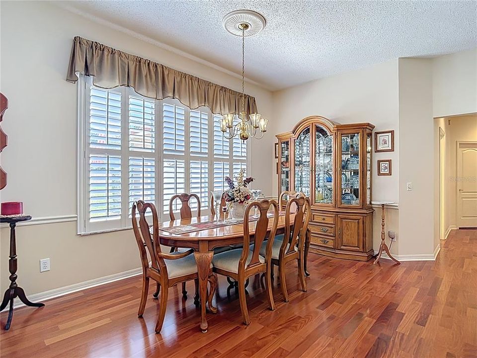 For Sale: $539,976 (4 beds, 3 baths, 2327 Square Feet)