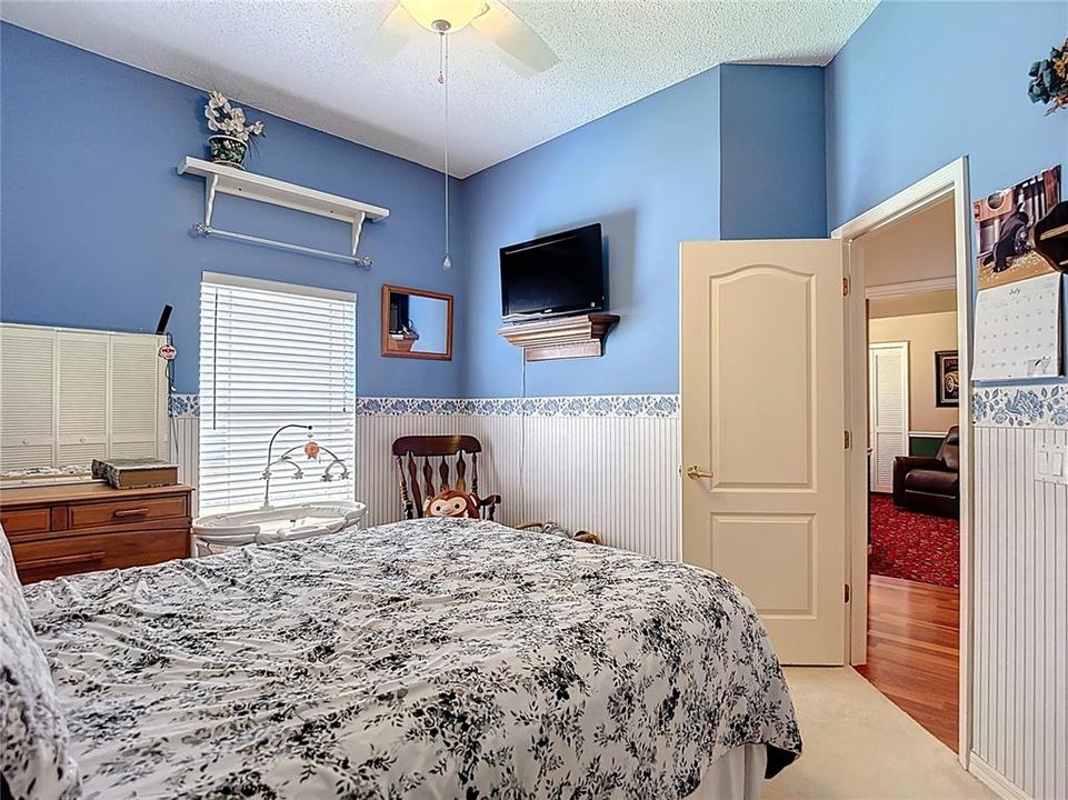 For Sale: $539,976 (4 beds, 3 baths, 2327 Square Feet)