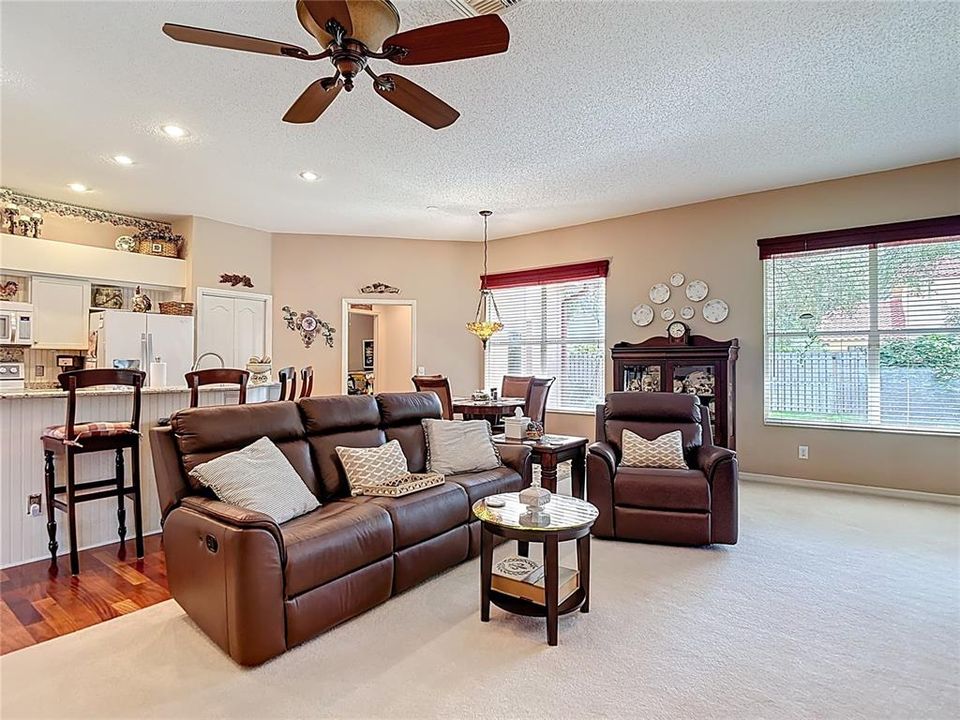 For Sale: $539,976 (4 beds, 3 baths, 2327 Square Feet)