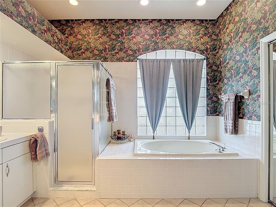 For Sale: $539,976 (4 beds, 3 baths, 2327 Square Feet)