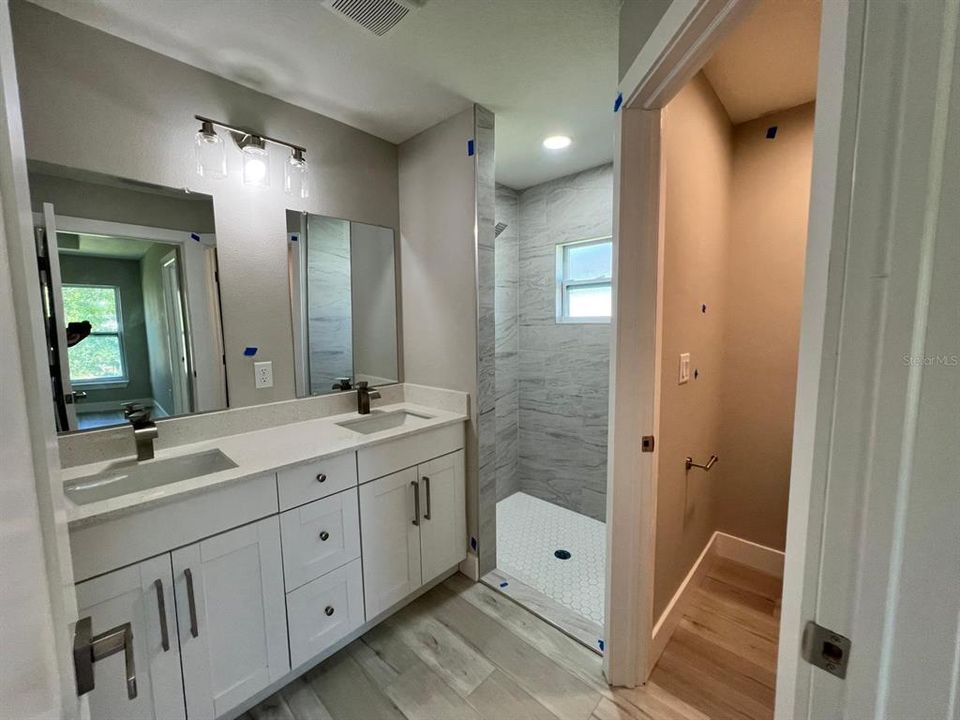 For Sale: $264,500 (3 beds, 2 baths, 1448 Square Feet)