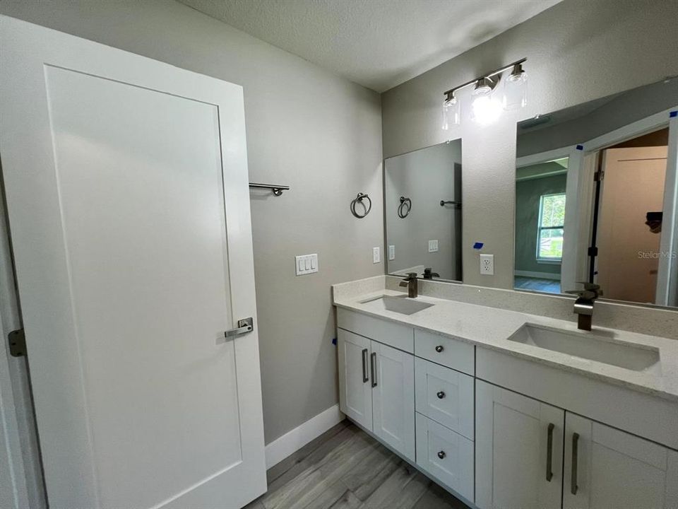 For Sale: $264,500 (3 beds, 2 baths, 1448 Square Feet)