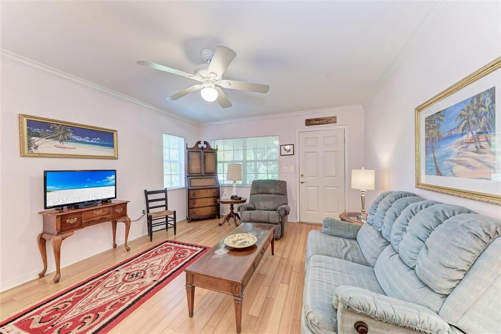 На продажу: $799,500 (4 спален, 2 ванн, 1606 Квадратных фут)