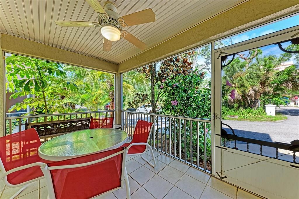 На продажу: $799,500 (4 спален, 2 ванн, 1606 Квадратных фут)