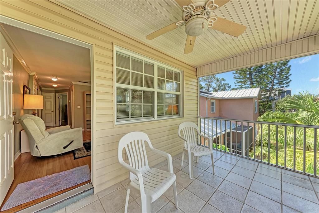 На продажу: $799,500 (4 спален, 2 ванн, 1606 Квадратных фут)