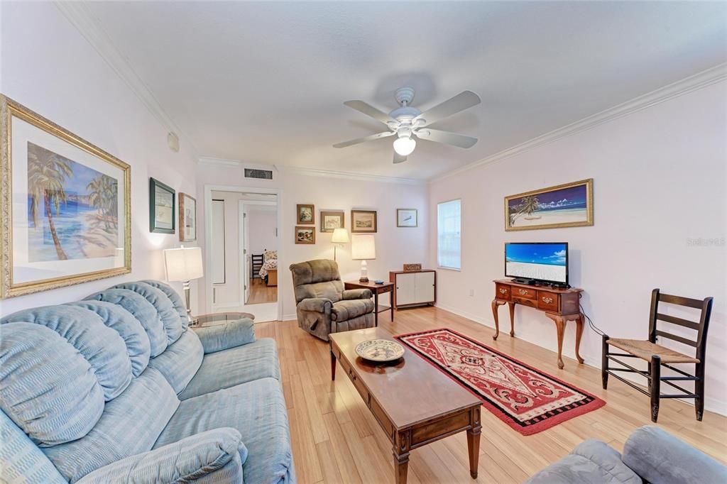 На продажу: $799,500 (4 спален, 2 ванн, 1606 Квадратных фут)