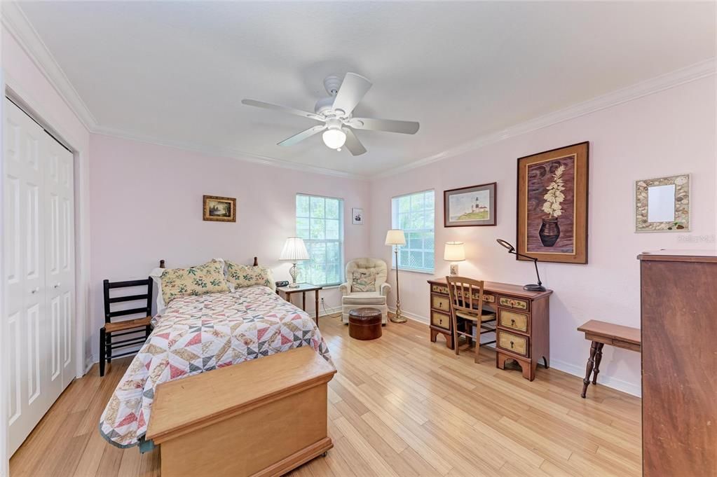 На продажу: $799,500 (4 спален, 2 ванн, 1606 Квадратных фут)