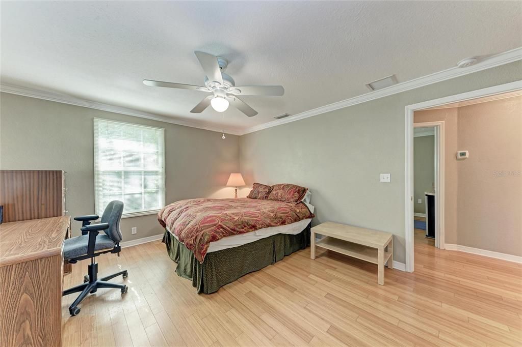 На продажу: $799,500 (4 спален, 2 ванн, 1606 Квадратных фут)