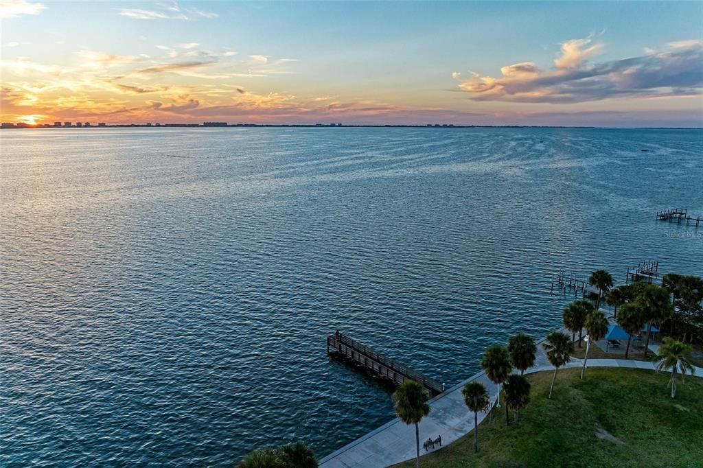 На продажу: $799,500 (4 спален, 2 ванн, 1606 Квадратных фут)