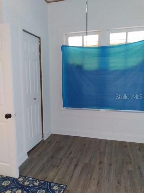 待售: $125,000 (3 贝兹, 1 浴室, 1036 平方英尺)