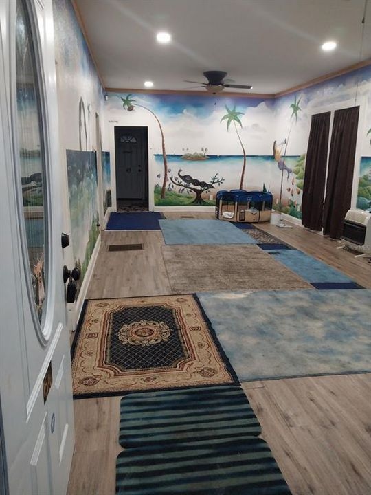 待售: $125,000 (3 贝兹, 1 浴室, 1036 平方英尺)