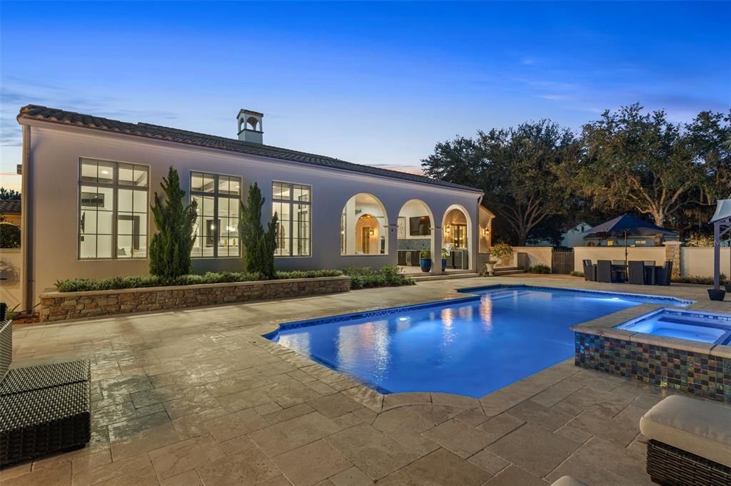 待售: $2,050,000 (4 贝兹, 3 浴室, 4447 平方英尺)