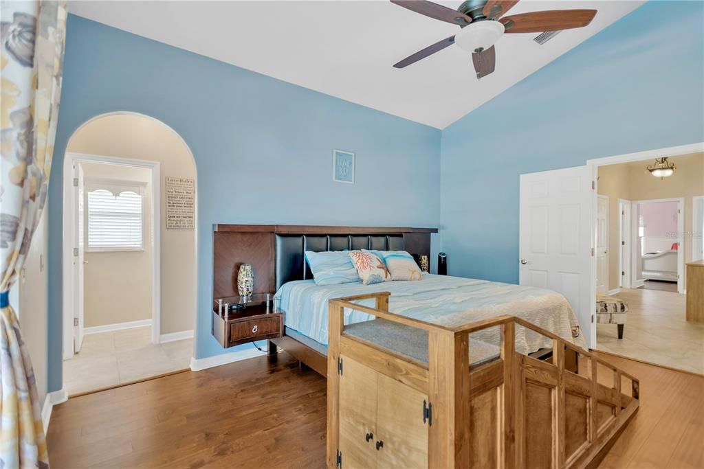 Active With Contract: $675,000 (3 beds, 2 baths, 2740 Square Feet)