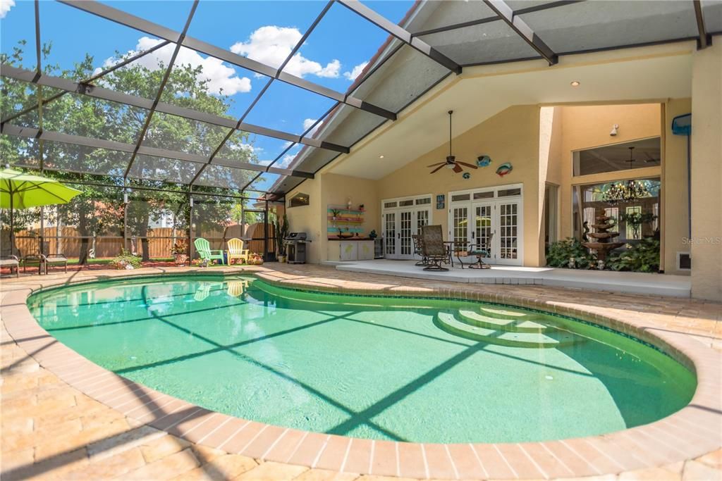 Active With Contract: $675,000 (3 beds, 2 baths, 2740 Square Feet)