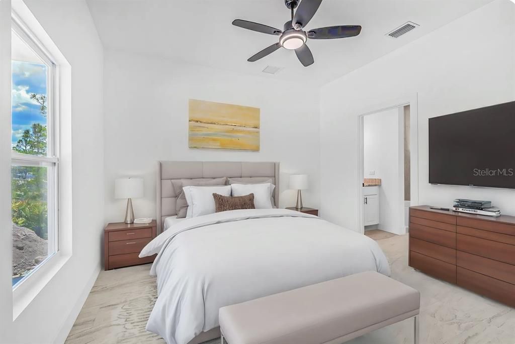 合同活跃: $249,000 (2 贝兹, 2 浴室, 1120 平方英尺)