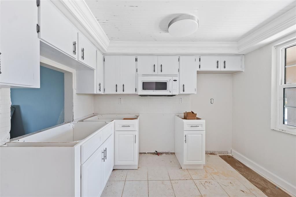 Под контрактом: $125,000 (2 спален, 2 ванн, 1080 Квадратных фут)