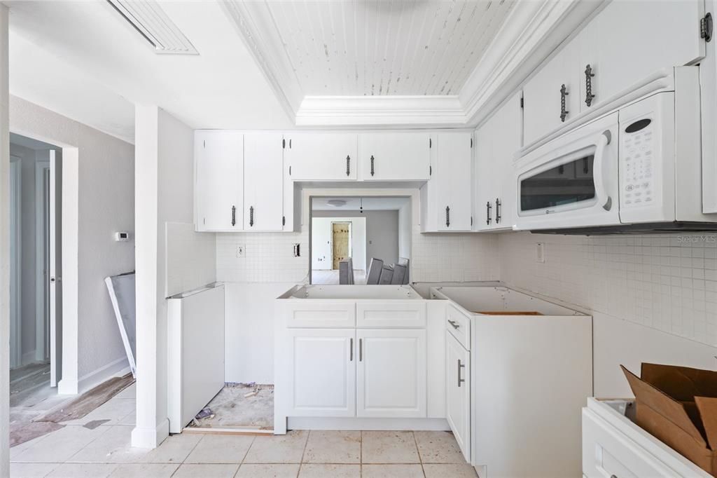 Под контрактом: $125,000 (2 спален, 2 ванн, 1080 Квадратных фут)