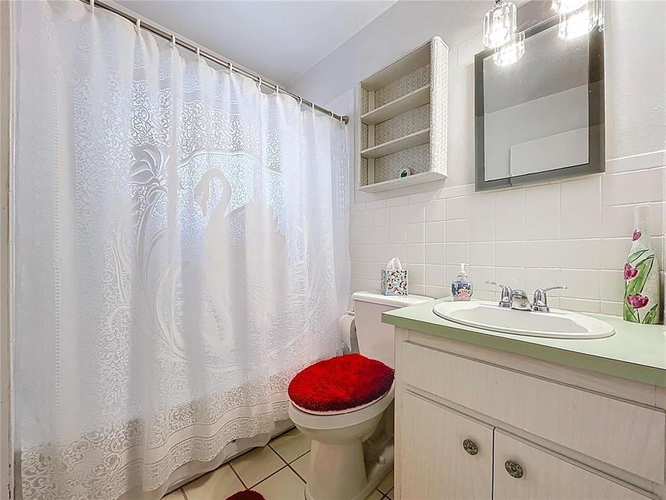 Activo con contrato: $315,000 (2 camas, 2 baños, 1296 Pies cuadrados)